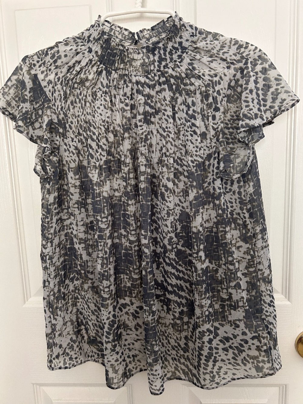 Express women’s blouse, NWT, size M